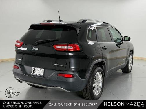 Brilliant Black Crystal Pearlcoat 2016 Jeep Cherokee Limited