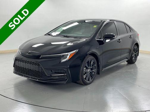 Black 2024 Toyota Corolla SE
