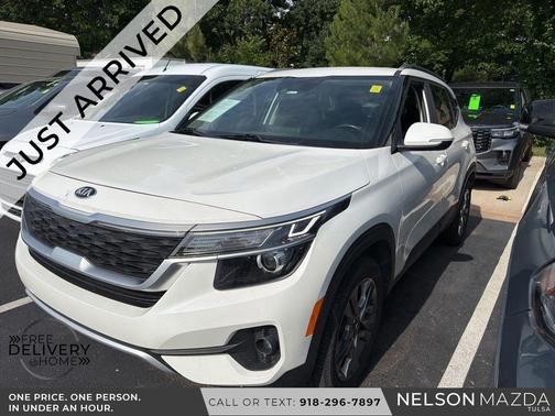 Snow White Pearl 2021 Kia Seltos S