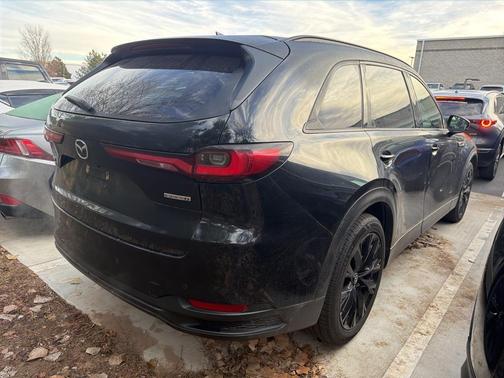 2025 Mazda CX-90 Premium