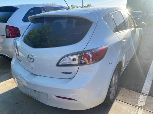 2013 Mazda Mazda3 i Touring