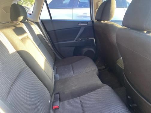 2013 Mazda Mazda3 i Touring