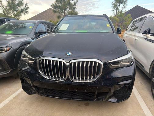 Carbon Black Metallic 2022 BMW X5 xDrive40i