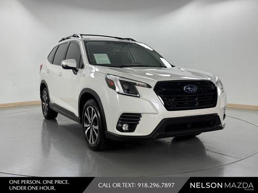 Crystal White Pearl 2024 Subaru Forester Limited