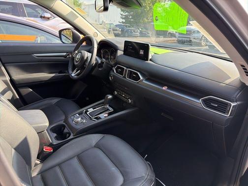 Platinum 2025 Mazda CX-5 2.5 S Preferred Package