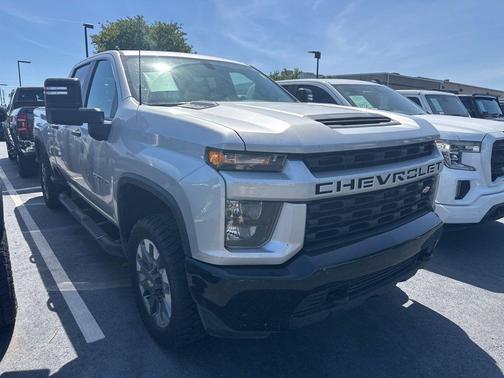 Silver Ice Metallic 2023 Chevrolet Silverado 2500 Custom