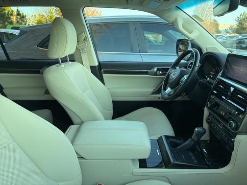 2023 Lexus GX 460 Base