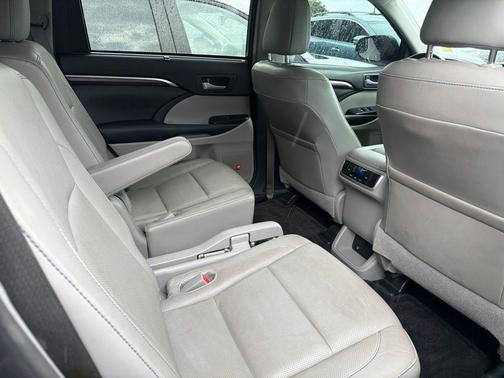 Shoreline Mist 2015 Toyota Highlander Hybrid Limited