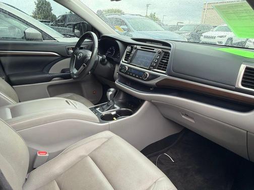Shoreline Mist 2015 Toyota Highlander Hybrid Limited