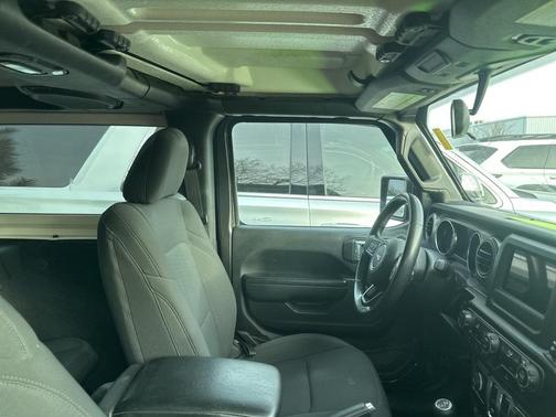 2022 Jeep Wrangler Sport