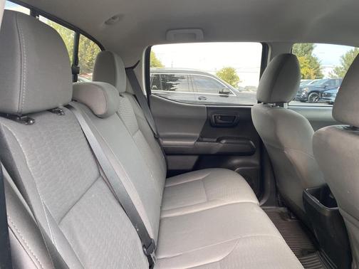 2019 Toyota Tacoma SR