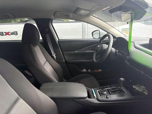 Snowflake White Pearl 2021 Mazda CX-30 Base