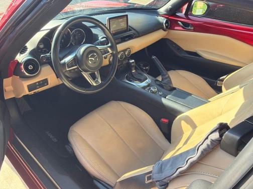 Soul Red Metallic 2017 Mazda MX-5 Miata Grand Touring
