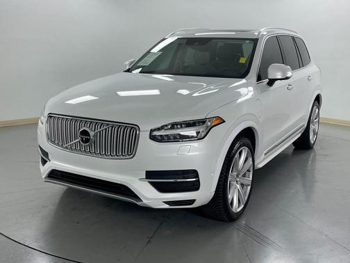 2017 Volvo XC90 Hybrid T8 Inscription