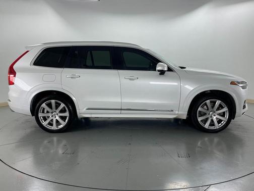 2017 Volvo XC90 Hybrid T8 Inscription