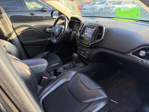 2021 Jeep Cherokee Latitude Plus