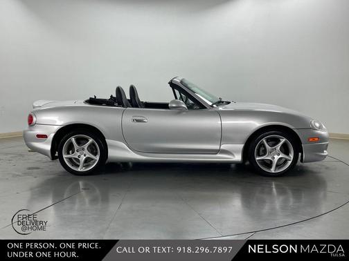2003 Mazda MX-5 Miata LS