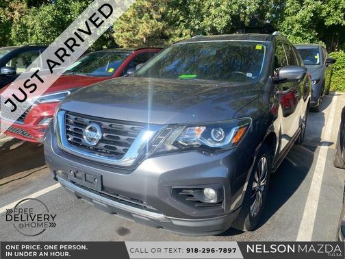 2019 Nissan Pathfinder SL