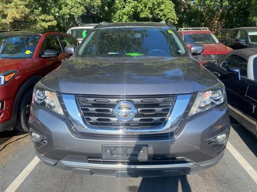 2019 Nissan Pathfinder SL