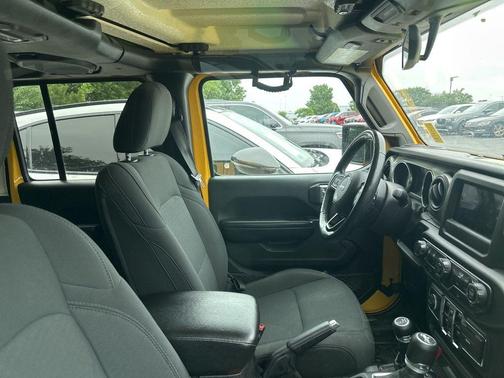 Baja Yellow Clearcoat 2019 Jeep Wrangler Unlimited Sport