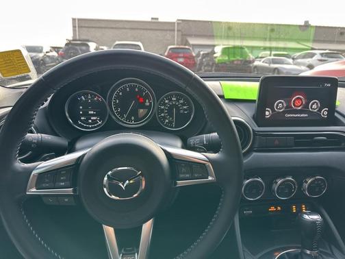 2023 Mazda MX-5 Miata RF Grand Touring