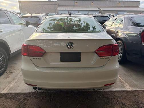 Candy White 2012 Volkswagen Jetta SEL