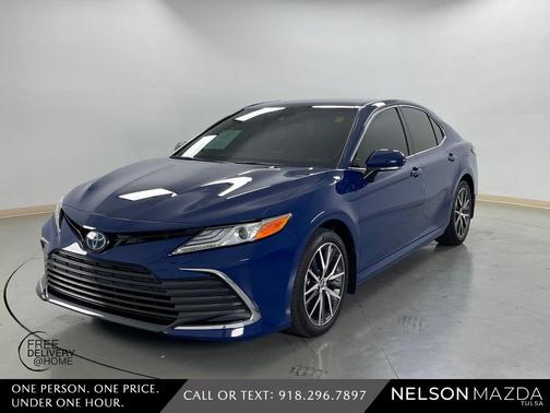 2024 Toyota Camry Hybrid XLE