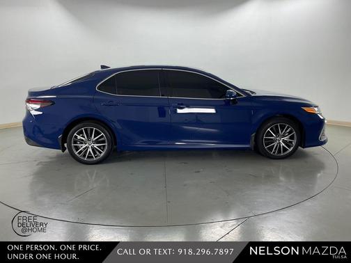 2024 Toyota Camry Hybrid XLE