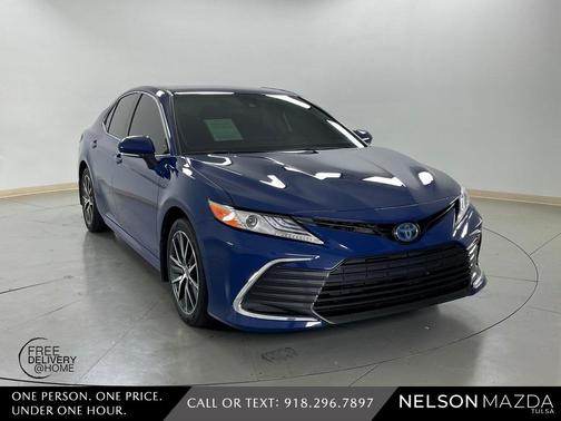 2024 Toyota Camry Hybrid XLE