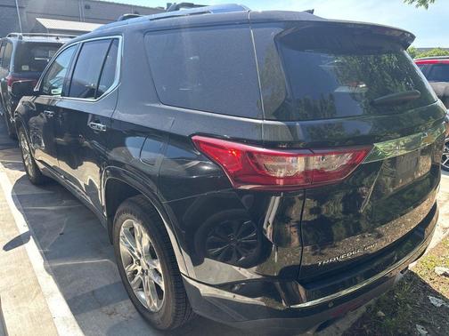 Mosaic Black Metallic 2018 Chevrolet Traverse High Country