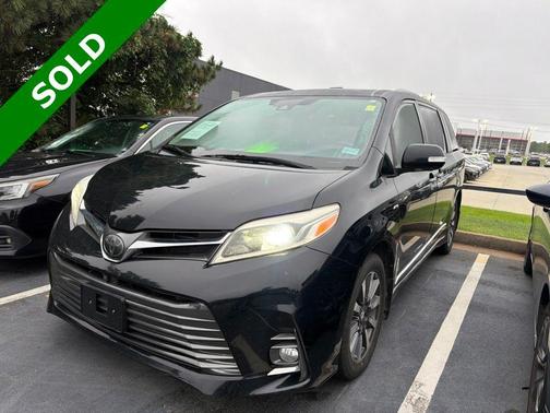 Midnight Black Metallic 2020 Toyota Sienna Limited Premium