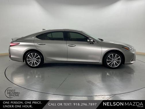 2020 Lexus ES 300h Base