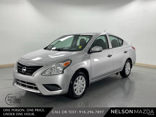 2016 Nissan Versa 1.6 S+