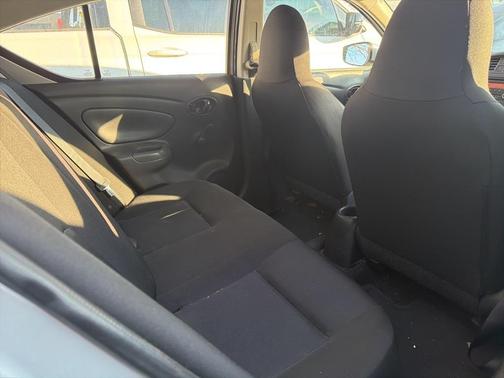 2016 Nissan Versa 1.6 S+