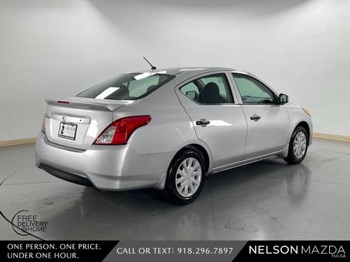2016 Nissan Versa 1.6 S+
