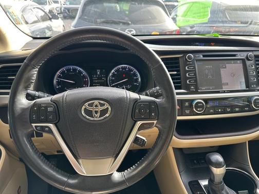 2015 Toyota Highlander Limited