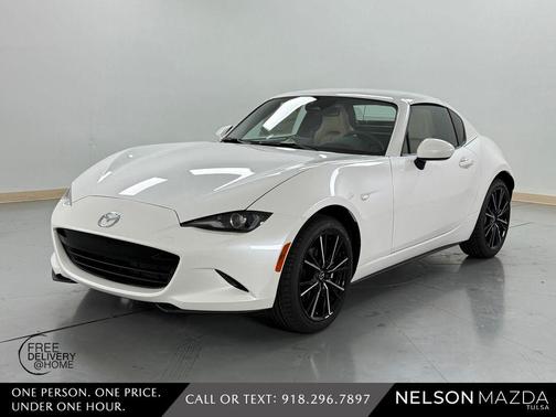 Snowflake White Pearl Mica 2026 Mazda MX-5 Miata GRAND TOURING