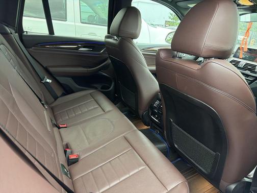 Mineral White Metallic 2019 BMW X3 xDrive30i