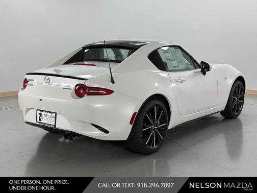 Snowflake White Pearl 2026 Mazda MX-5 Miata Grand Touring