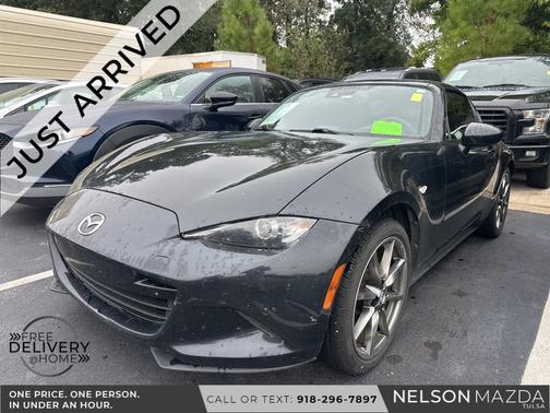 2022 Mazda MX-5 Miata RF Grand Touring