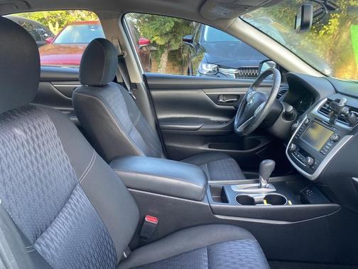 2016 Nissan Altima 2.5 SV
