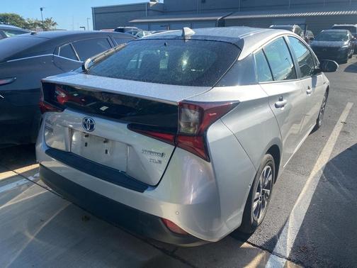 2019 Toyota Prius XLE