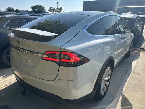 2019 Tesla Model X Long Range