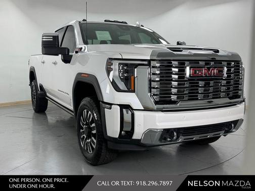White Frost Tri-Coat 2024 GMC Sierra 3500 Denali
