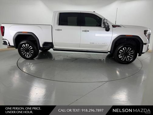 White Frost Tri-Coat 2024 GMC Sierra 3500 Denali