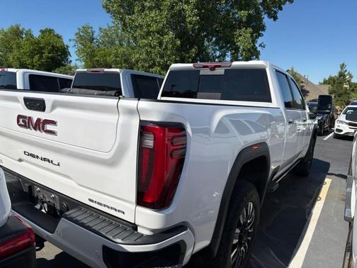 White Frost Tri-Coat 2024 GMC Sierra 3500 Denali