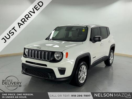 Alpine White Clearcoat 2023 Jeep Renegade Latitude