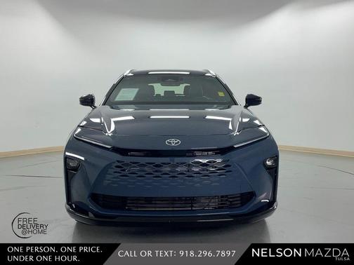 2025 Toyota Crown Signia XLE