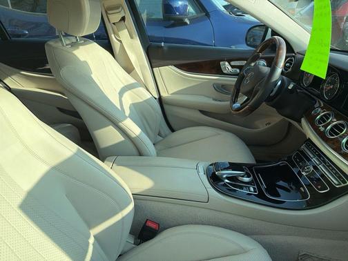 White 2017 Mercedes-Benz E-Class E 300