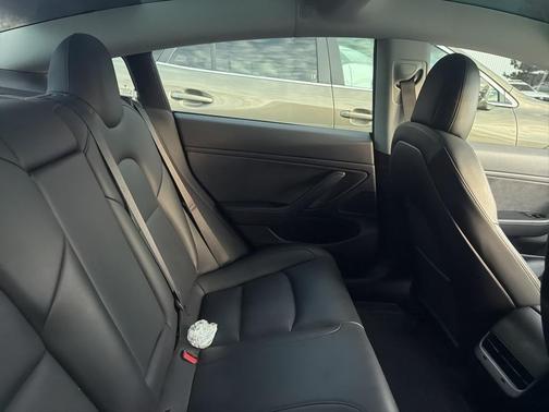 2019 Tesla Model 3 Performance